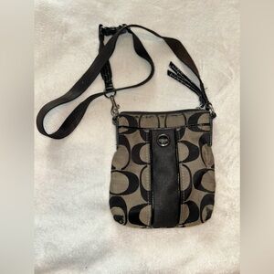 Coach Signature Crossbody Purse - BLACK